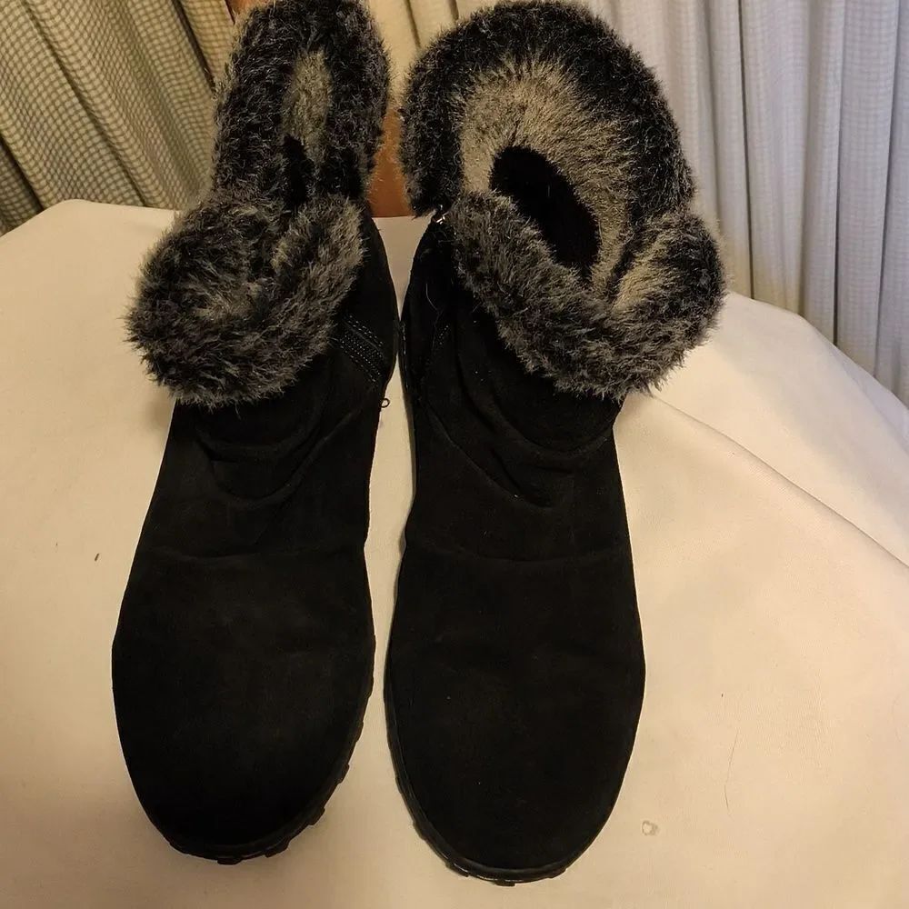 Khombu faux fur boots